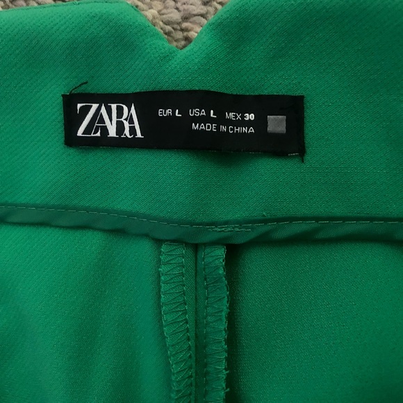 High waisted green Zara pants (never worn) - Picture 4 of 4